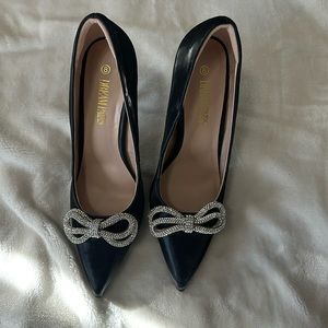 Black rhinestone embellished size 8 Heels